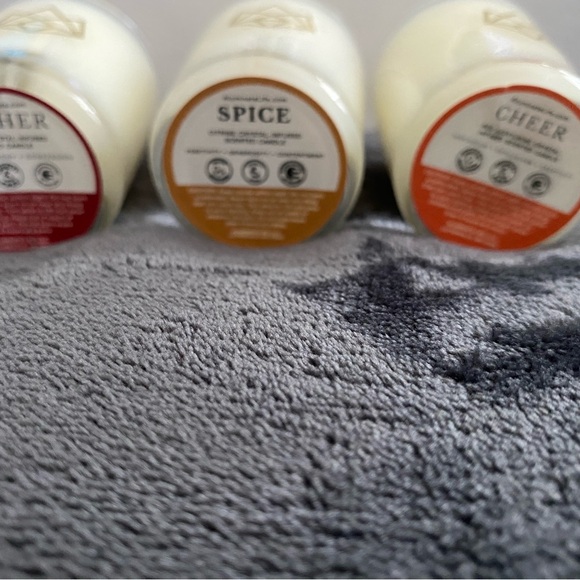 ALUMINUM LIFE ESSENTIAL WELLNESS CANDLES - Picture 4 of 6